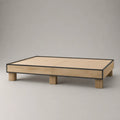 Cadre de lit plateforme 2 places en bois et acier noir avec sommier à lattes, chêne naturel, couchage 140 × 190 cm, dimensions 198 × 148 × 35 cm